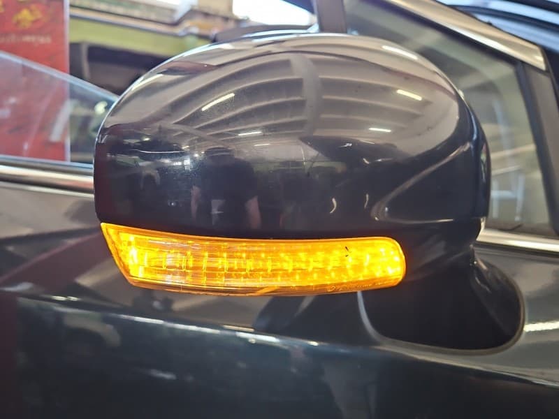 Lusterko prawe Toyota Avensis III T27 7-PIN, Rysy na obudowie europa