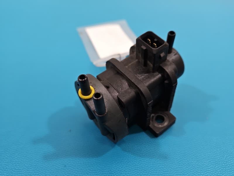 Zawór turbiny Opel Vectra C 2,0 dti 09128022 4534375