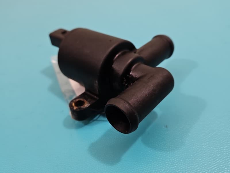 Pompka obiegu wody pompa AUDI A6 C7 3,0 tfsi quattro CGXB 4H0121671B
