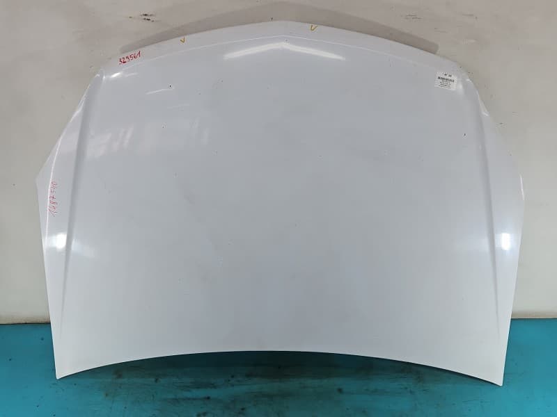 Maska przednia Opel Astra III H biały Y474