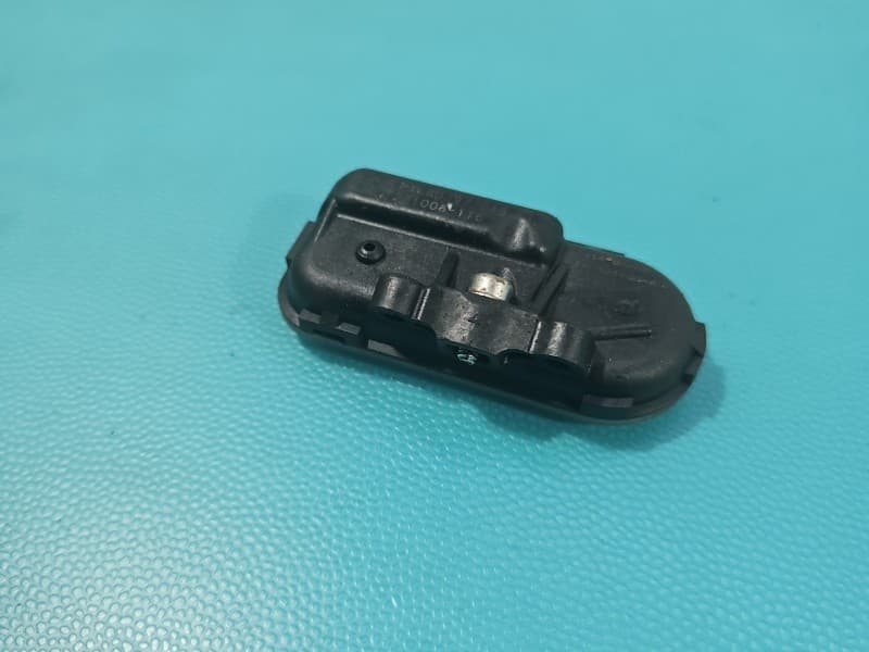 Czujnik ciśnienia opon Jeep Cherokee KL 68239720AB TPMS