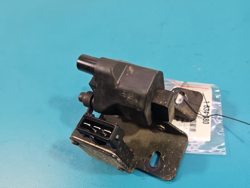 Cewka zapłonowa Audi 80 B4 2,0 8V