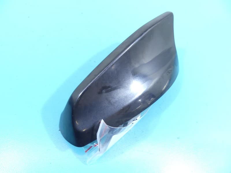 Antena Land rover Discovery Sport 14- L550 GJ32-19C089-AA czarny Santorini Black