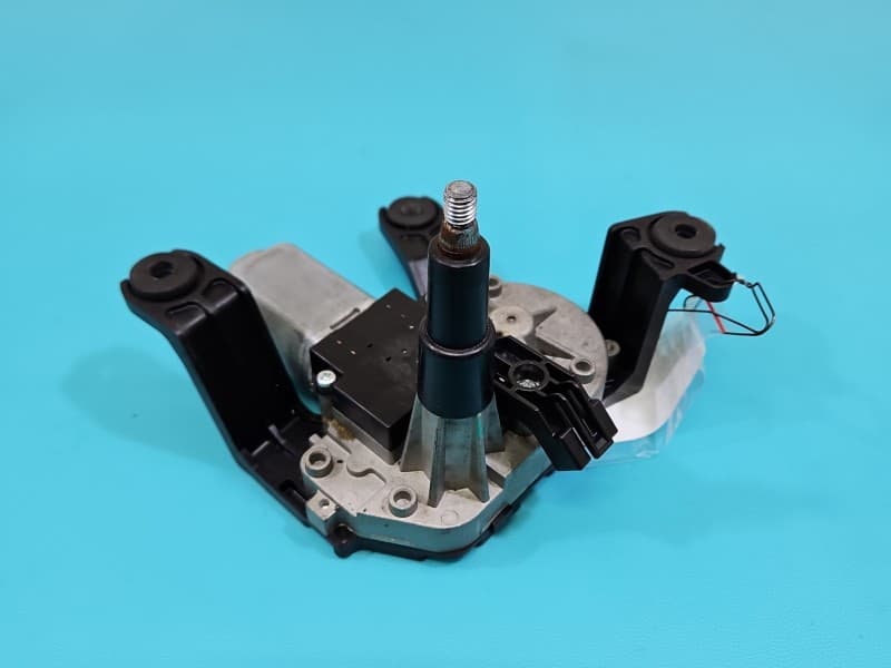 Silniczek Silnik wycieraczki tył Chevrolet Cruze kombi 3PIN 95089590