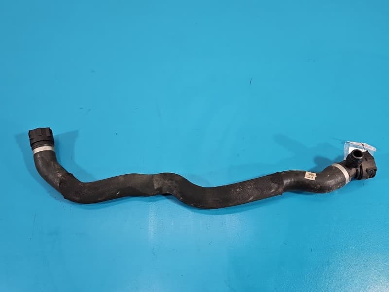 przewód wąż rurka wody BMW G30 2,0d 8573233
