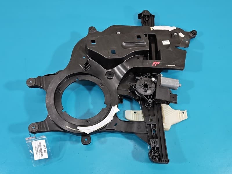 Podnośnik przód prawy SZYBY WINDA 9830335980 Toyota Proace City 6PIN 5d HB