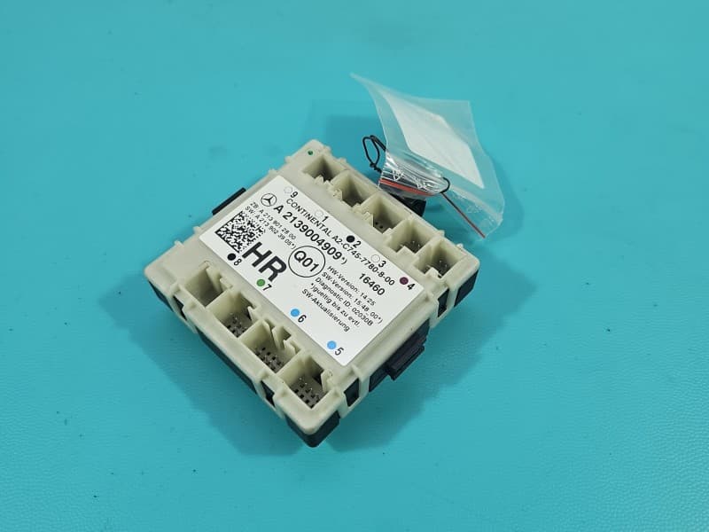Sterownik moduł DRZWI Mercedes W213 A2139004909