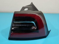 Lampa tył prawa Tesla Model 3 2017- sedan