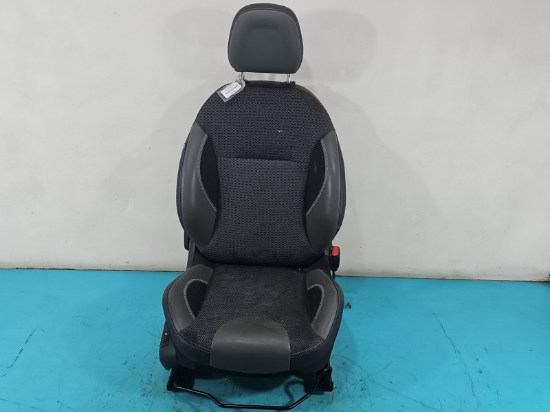 Fotel prawy przód pasażera Peugeot 2008 I 5d EUROPA