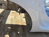 Błotnik tył prawy Renault Twingo III 14-24 bialy DVQNJ ćwiartka