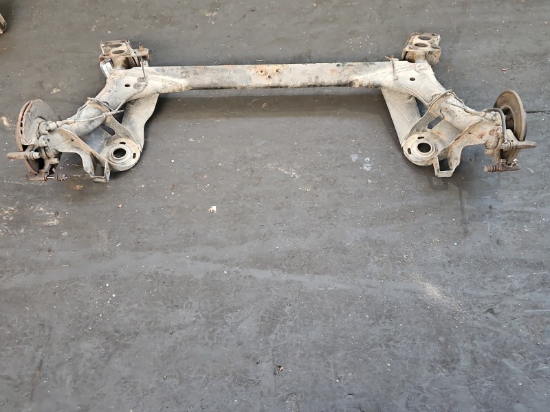 Tylna belka oś tył Seat Leon I Toledo II 1.6 16v