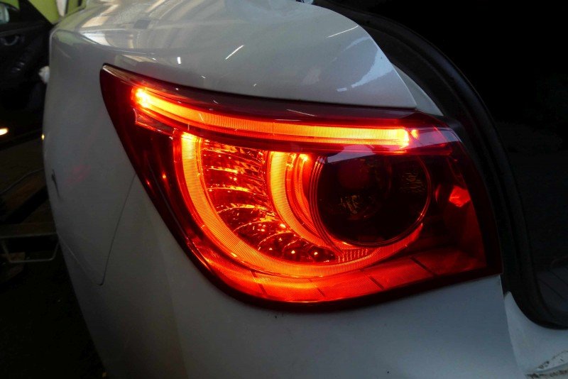 Lampa tył lewa 2013-2017 / BŁOTNIK / SEDAN / LED infiniti Q50 I 13-17 sedan