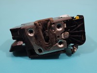 Zamek przód lewy 805035308RA Dacia Sandero III 20- EUROPA Producent części: Dacia, 2pin