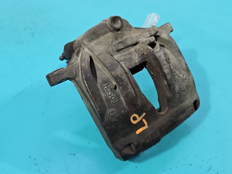 Zacisk przód lewy Mercedes W211 2.7 cdi