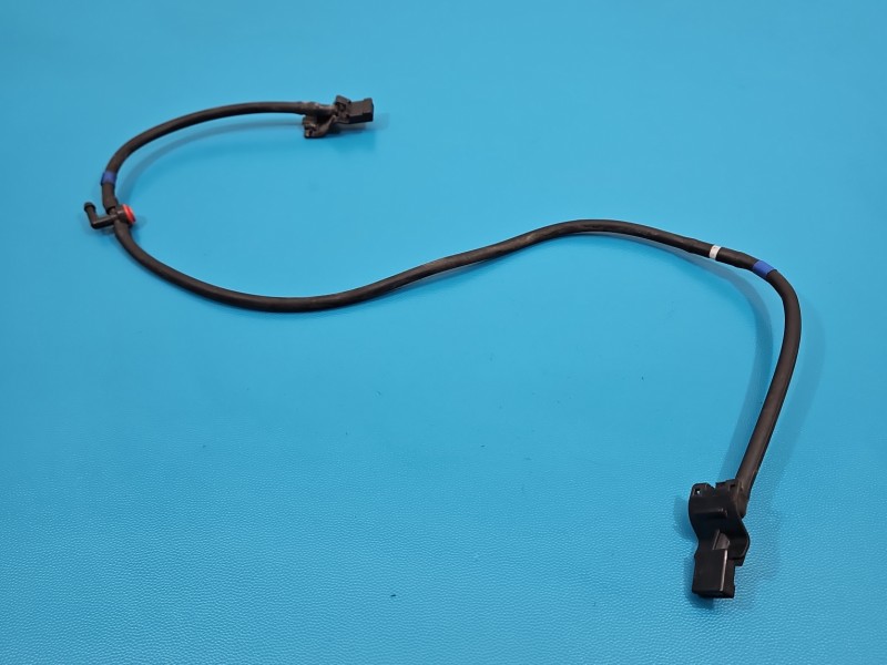 Spryskiwacz maski Toyota Auris II