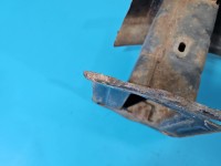 Wzmocnienie zderzaka przód belka Kia Sportage III 10-15 Producent części: KIA, Przygiete mocowanie przednie 1k