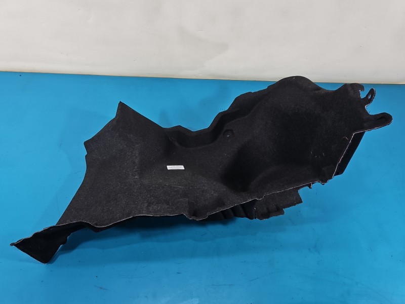 Tapicerka bagażnika prawa boczek Toyota Corolla E16 E18 13- 5010200014