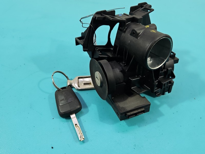 Stacyjka KLUCZYK WKŁADKA Opel Meriva A