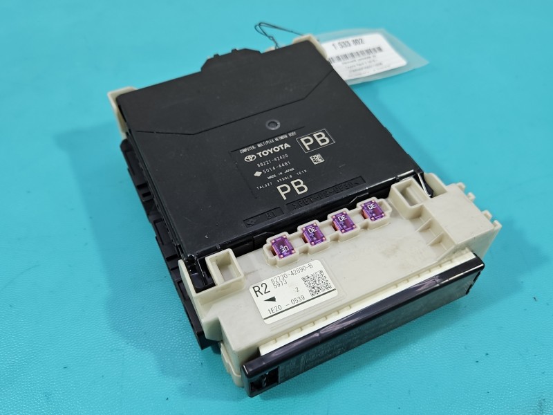 Sterownik moduł komfortu Toyota Rav4 V 89221-42420 TOYOTA