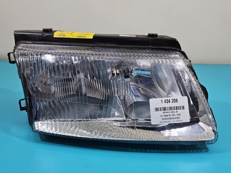 Reflektor prawy lampa przód Vw Passat B5 EUROPA Reflektor prawy lampa przód Vw Passat B5 EUROPA