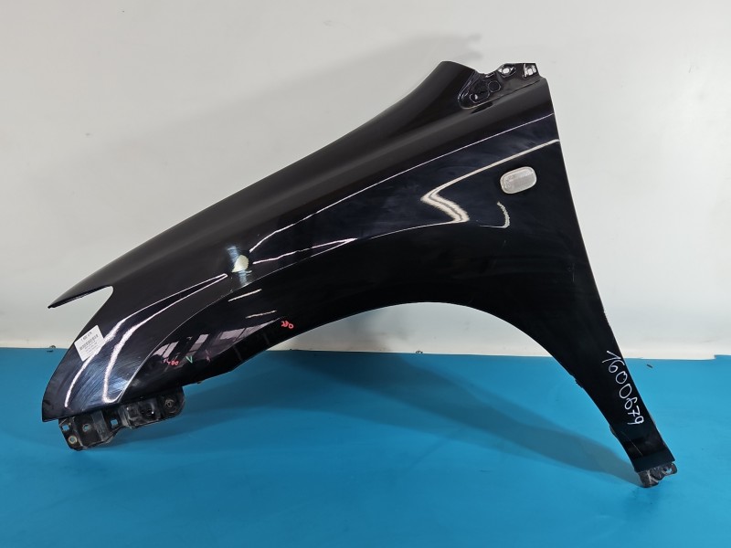 Błotnik przód lewy LEXUS RX II 03-08 202