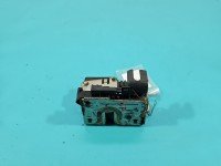 Zamek przód lewy 8200735227 Dacia Sandero I 08-12 EUROPA Producent części: Dacia, 2 PIN