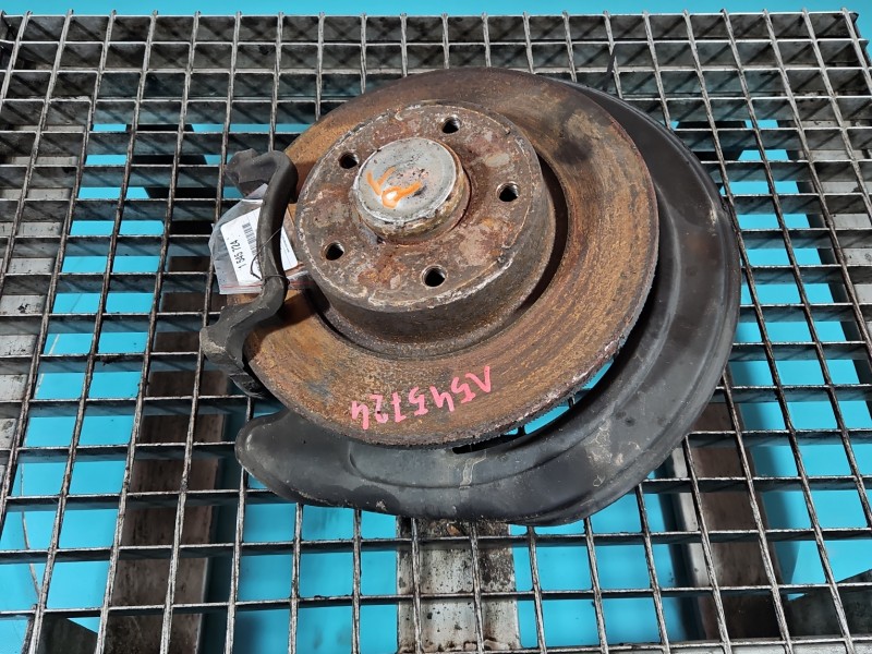 Piasta koła tył prawa zwrotnica łożysko Renault Trafic III 2.0 dci