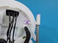 pompka Pompa paliwa Peugeot 3008 II 1.5 hdi 9809358780 Peugeot, 6pin, uszkodzone mocowanie