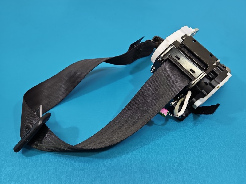Pas bezpieczeństwa tył lewy 08-13 Volvo XC60 I 08- 34024990