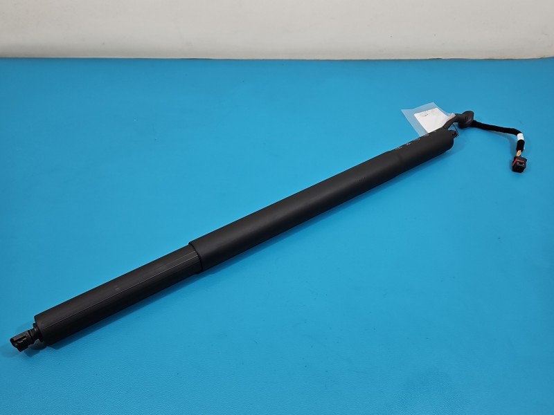 Siłownik klapy lewy teleskop Skoda Octavia IV 5E7827851D