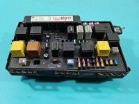 Skrzynka bezpieczników Opel Astra III H 13125865