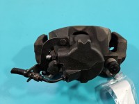 Zacisk przód prawy Audi A4 B9 2.0 TDI