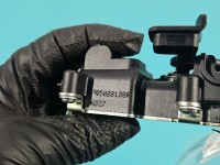 Zamek klapy tył 905033138R Renault Megane IV sedan 4pin