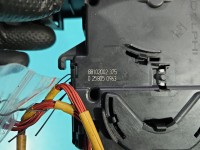 Przełącznik kierunkowskazów świateł Renault Modus 88102002375