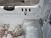 Pas tylny podłoga bagażnika Dacia Sandero III 20- wanna HB ćwiartka