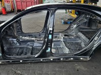 Próg lewy SŁUPEK ŚRODKOWY B Mercedes W222 sedan 4d 197