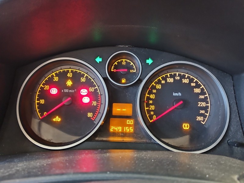 Licznik Opel Astra III H 1.6 16V 13142788TD EUROPA