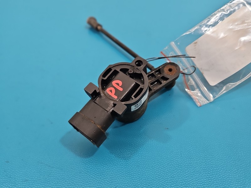 Czujnik poziomowania xenon Opel Insignia B 84084760