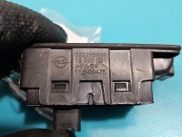 Przełącznik Producent części: OPEL, STEROWANIA KANAPY TYŁ PRAWY Opel Insignia B 13333631