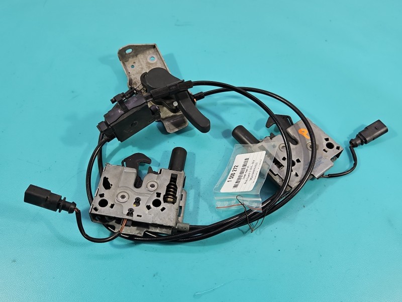 Zamek maski 3V0823529H, 3V0823509C Skoda Superb III