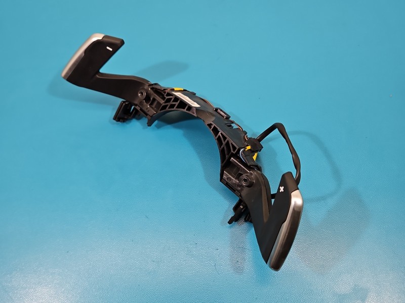 Przełącznik Peugeot, łopatki zamiany biegów Peugeot 3008 II 96756731ZD