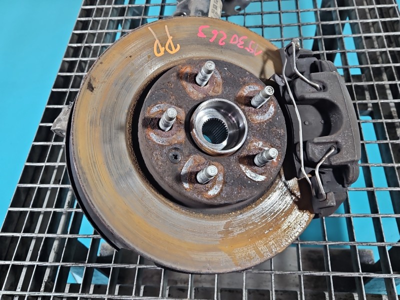 Zwrotnica prawa piasta przód 1.4 T (LE2) Opel Astra V K