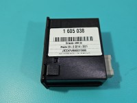 Gniazdo USB Mazda CX-3 14-21 D09H-669U0