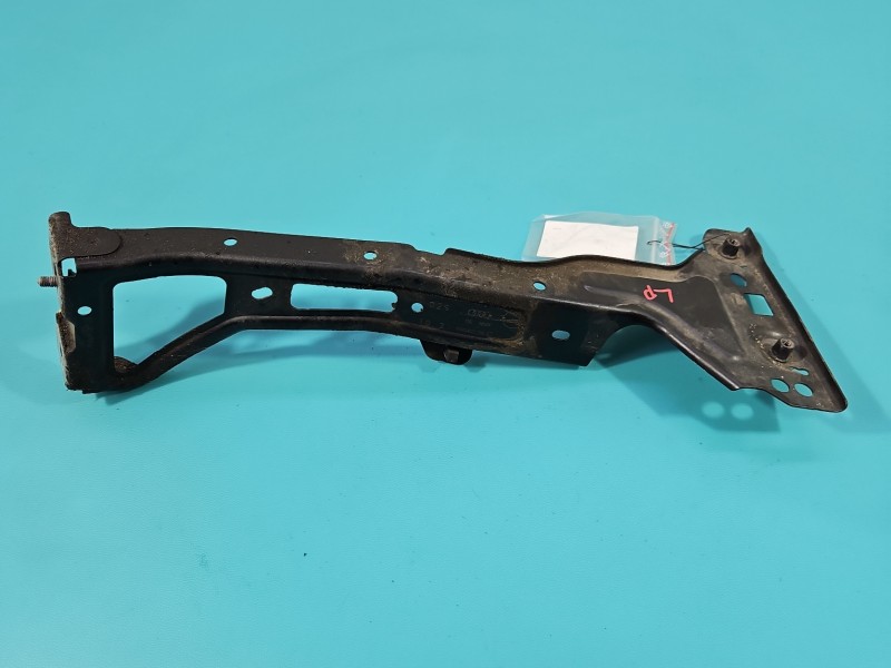 Mocowanie Europejska, BŁotnika Przód Lewego uchwyt 8W0821135C Audi A4 B9