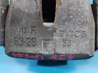 Zacisk przód prawy Toyota Auris II 1.8 hybryda