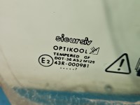 Szyba drzwi przód prawa Land rover Freelander I HB