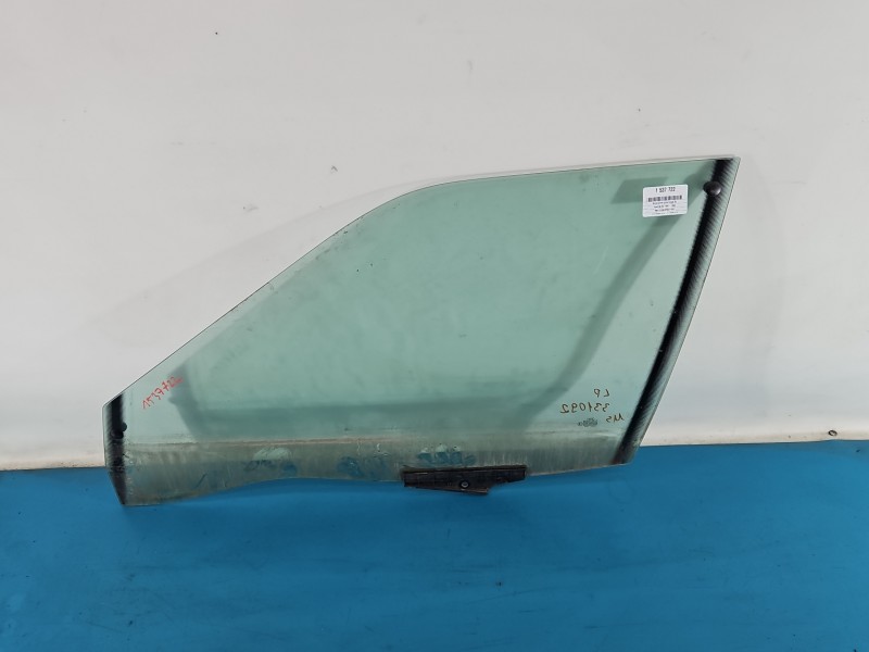 Szyba drzwi przód lewa Audi 80 B4 sedan
