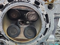 Głowica Peugeot 2008 I 9810874110 1.2 12V