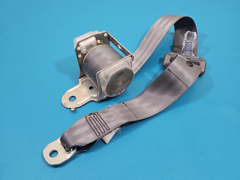 Pas bezpieczeństwa tył prawy TOYOTA Toyota Prius II XW20 03- 7L7250, 371324