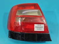 Lampa tył lewa błotnika Audi A4 B5 sedan EUROPA 8D0945095D